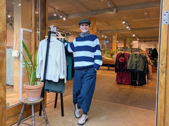 Rhoda (44): ‘Op mijn dertiende had ik al een bijbaantje in een kledingzaak. Dat vond ik geweldig.”